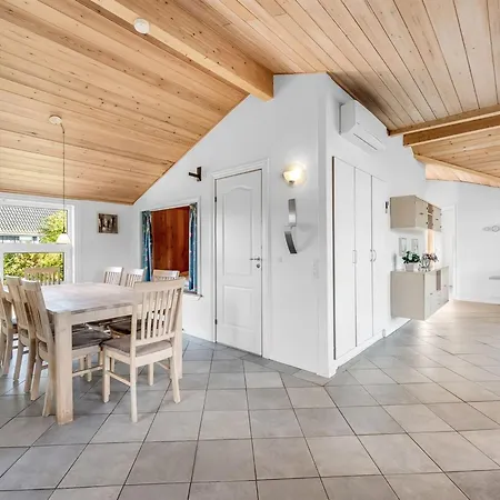 Holiday home Ingbritt - 700m To The Inlet By Interhome